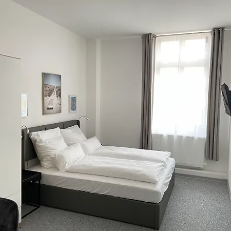 Hotel-am-Bahnhof-Ditzingen 2*